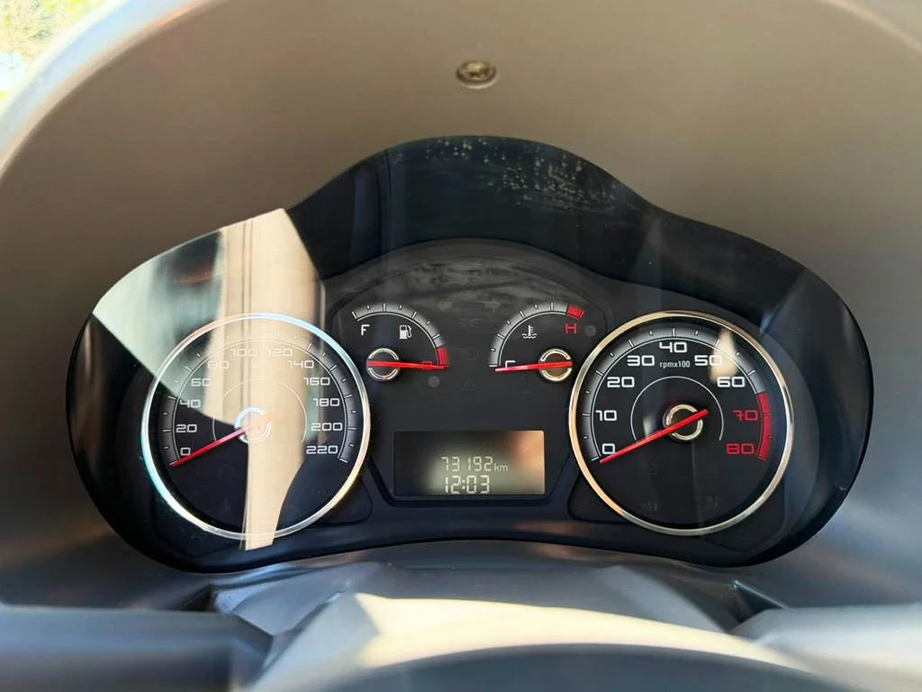FIAT GRAND SIENA 1.6 MPI ESSENCE 16V 2015