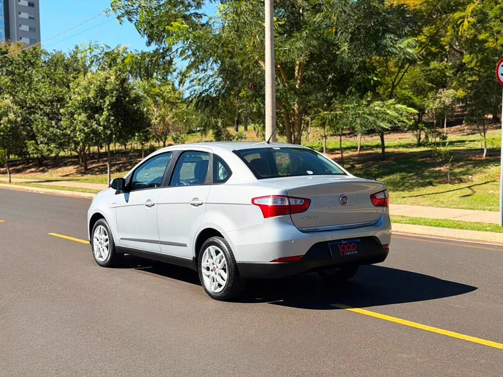 FIAT GRAND SIENA 1.6 MPI ESSENCE 16V 2015