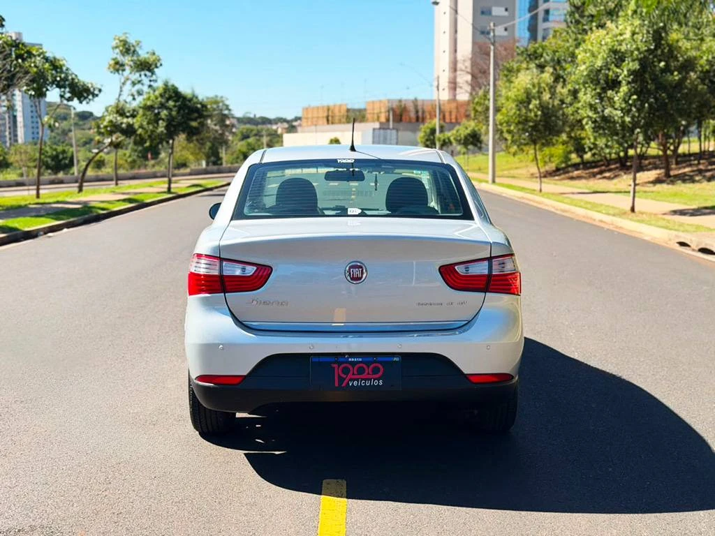 FIAT GRAND SIENA 1.6 MPI ESSENCE 16V 2015