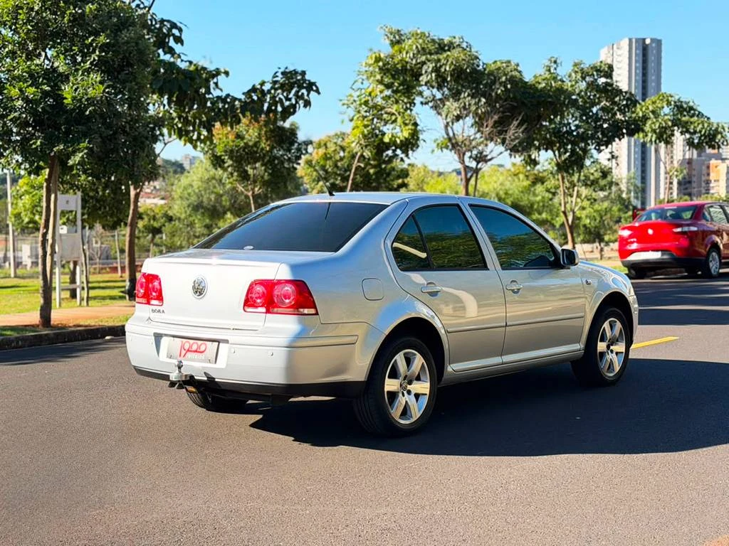 VOLKSWAGEN BORA 2.0 MI 8V 2009