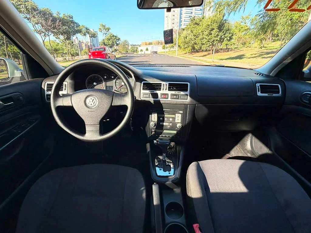 VOLKSWAGEN BORA 2.0 MI 8V 2009