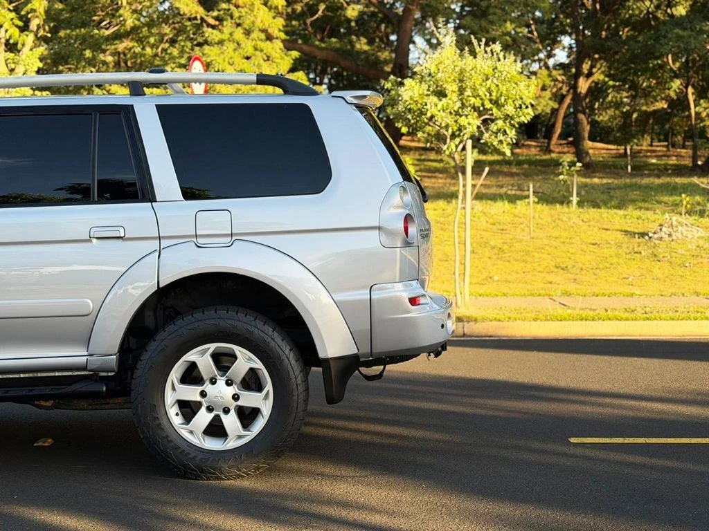 MITSUBISHI PAJERO SPORT 3.5 HPE 4X4 V6 24V 2010