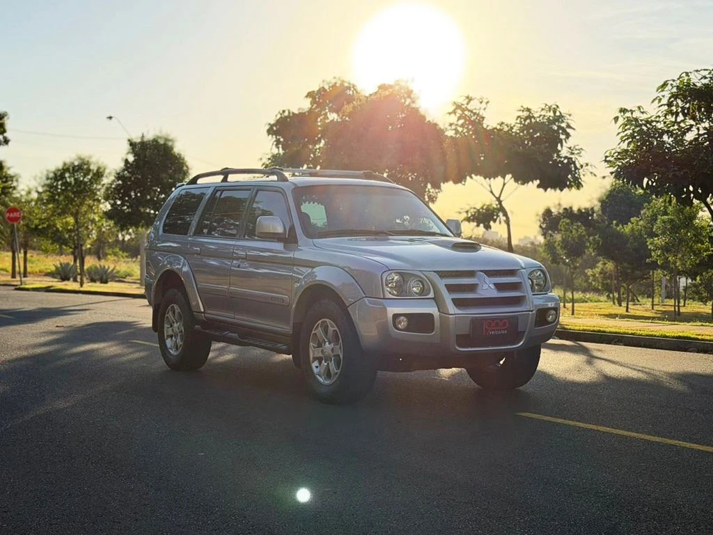 MITSUBISHI PAJERO SPORT 3.5 HPE 4X4 V6 24V 2010