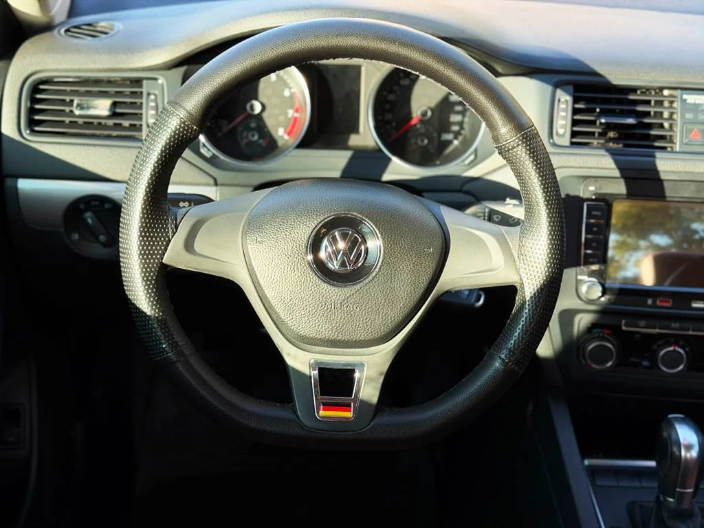 VOLKSWAGEN JETTA 1.4 16V TSI TRENDLINE 2016