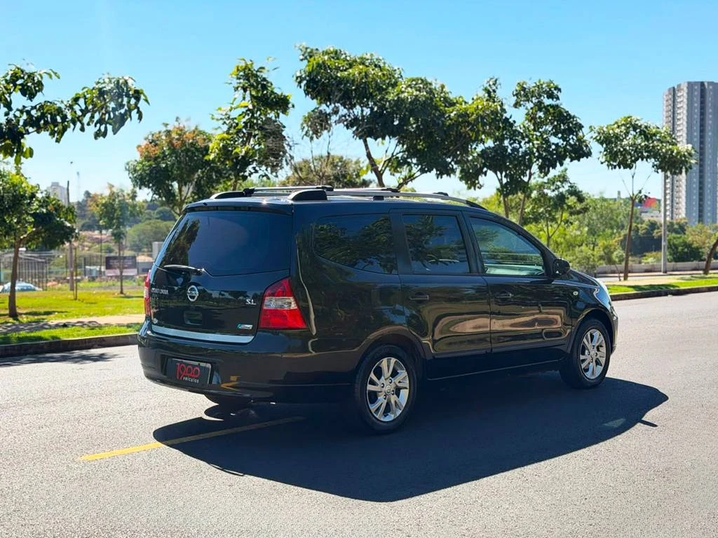 NISSAN GRAND LIVINA 1.8 SL 16V 2014