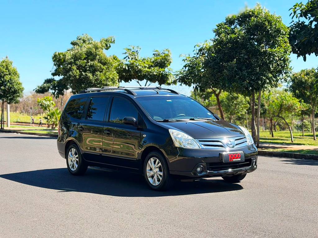 NISSAN GRAND LIVINA 1.8 SL 16V 2014