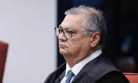 Flávio Dino suspende trecho de proposta do Congresso