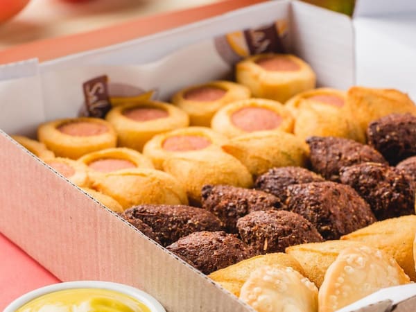 Mini salgadinhos crocantes da Salgados Sú Delicia, perfeitos para qualquer ocasião! Escolha seus sabores favoritos e aproveite! 🥟🎉

#Salgados #MiniSalgadinhos #Festa #Sobremesas #RibeiraoPreto #mini #salgadinhos

👉 Acesse o link na bio para garantir os seus!

@sudeliciasalgados

menuhot.com.br (link na bio)

#menuhot #delivery #promocao #delicias #pedir #food #cardapio
